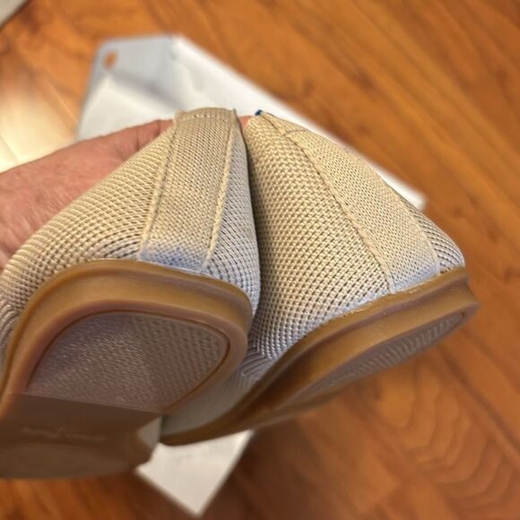 Dream Pairs Size 10 Nude memory foam flats. - Picture 4 of 13